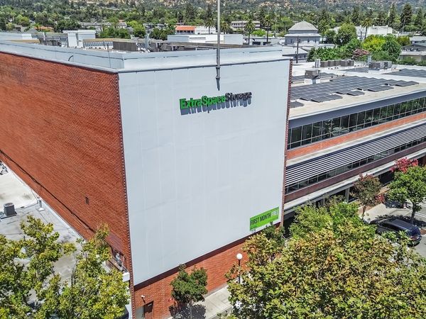 Extra Space Storage facility at 115 E Lime Ave - Monrovia, CA