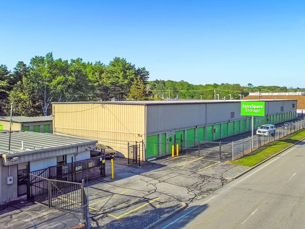 Extra Space Storage facility at 5 James P Murphy Ind Hwy - West Warwick, RI