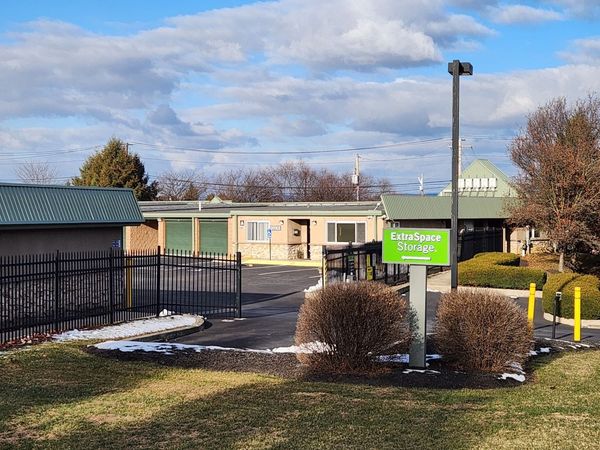 Extra Space Storage facility at 4751 Westport Dr - Mechanicsburg, PA