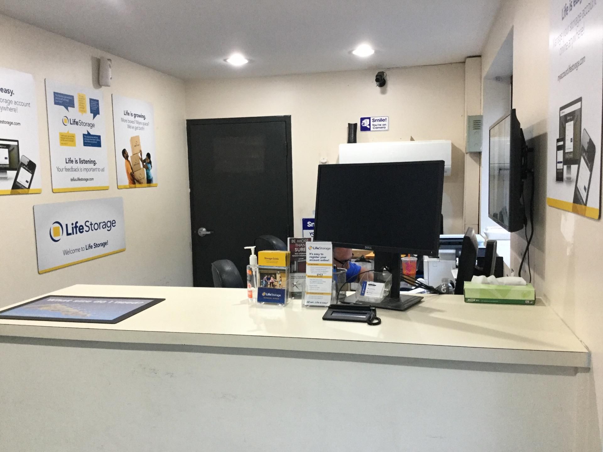 10×5 Self Storage Unit in Marietta, GA 1525 Williams Dr Marietta, Georgia 3