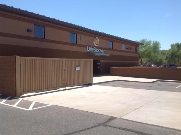 Life Storage facility on 9383 E Bell Rd - Scottsdale, AZ