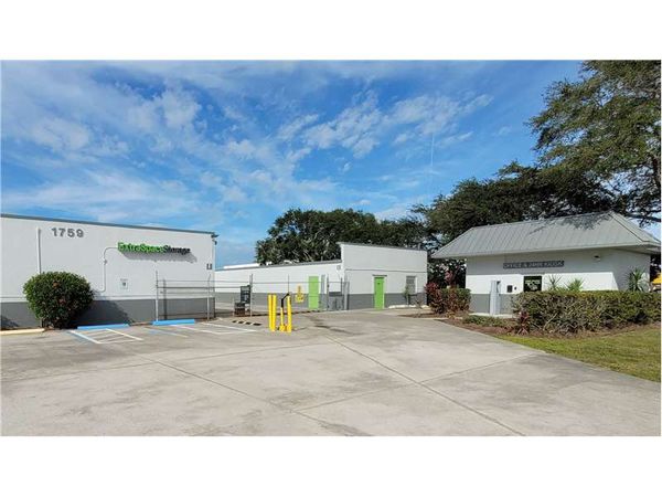 Extra Space Storage facility at 1759 Huntington Ln - Rockledge, FL