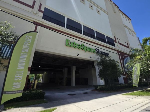 Extra Space Storage facility at 2500 SW 28th Ln - Miami, FL