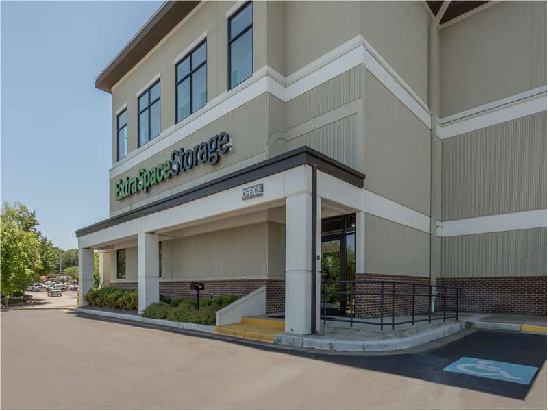 Extra Space Storage  2350 Ronald Reagan Pkwy in Snellville, GA