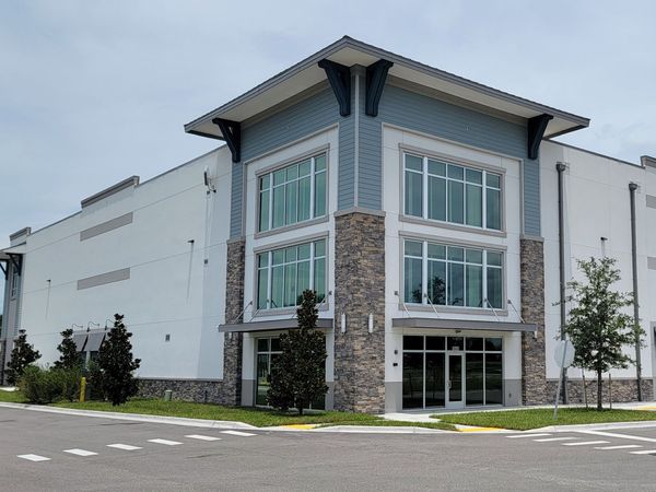 Extra Space Storage facility at 10520 County Road 672 - Riverview, FL