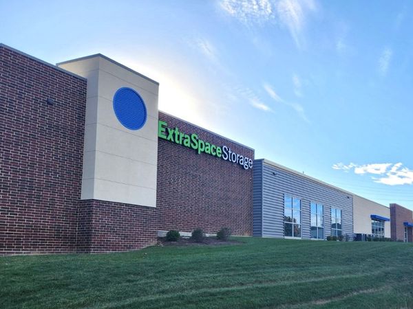 Extra Space Storage facility at 2995 Technology Dr - Lake St Louis, MO