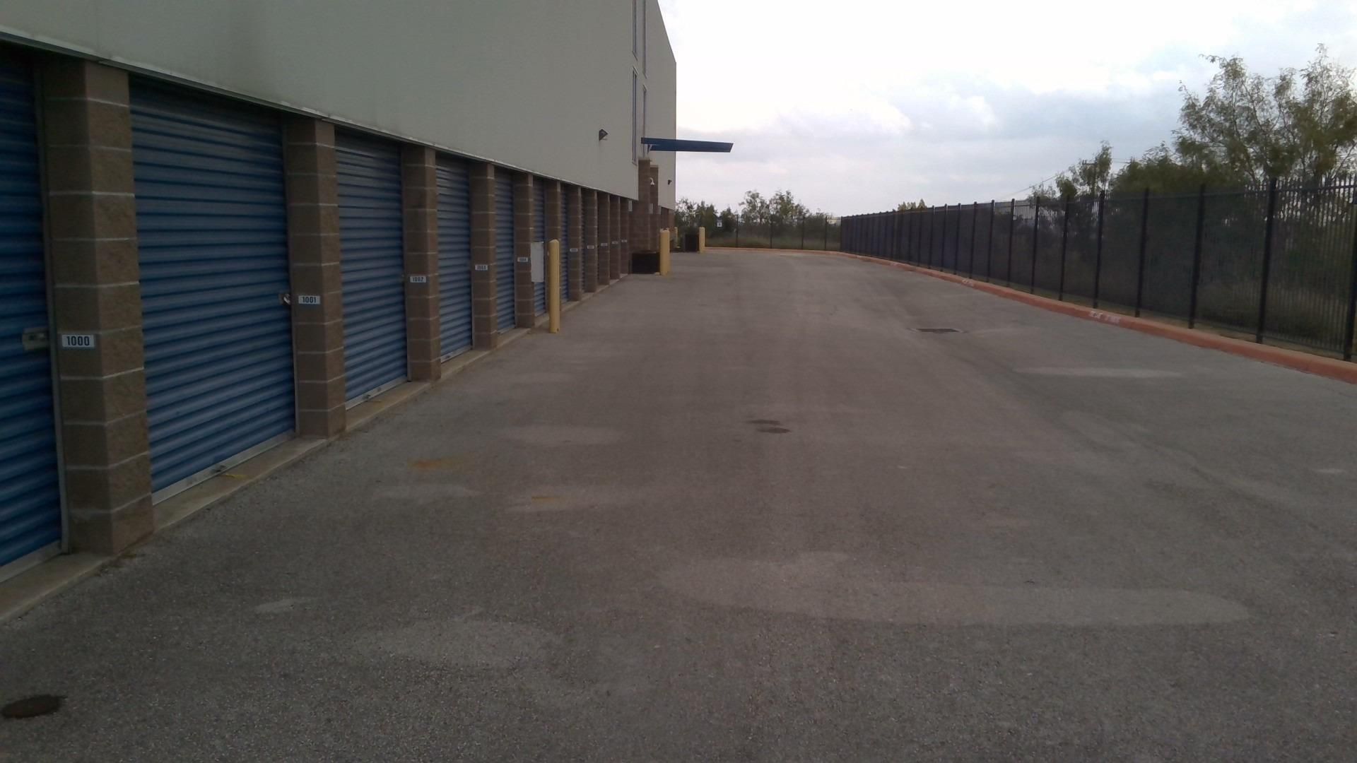 Extra Space Storage  16939 Nacogdoches Rd in San Antonio, TX