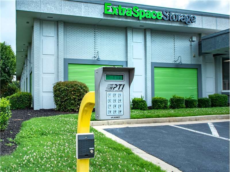 5×5 Self Storage Unit in Atlanta, GA 2489 Cheshire Bridge Rd NE Atlanta, Georgia 2