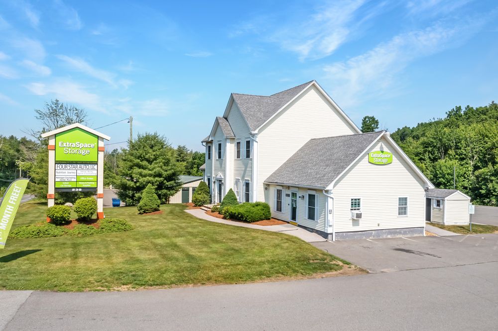 20×10 Garage in Derry, NH 230 Rockingham Rd Derry, New Hampshire