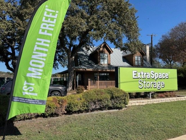 20×10 Self Storage Unit in San Antonio, TX 907 N Coker Loop San Antonio, Texas