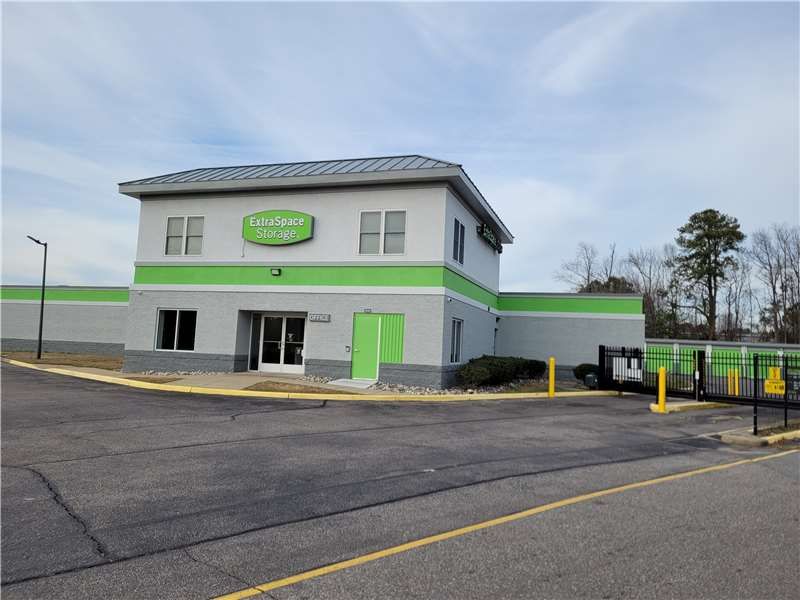 Extra Space Storage  4620 Bruce Rd in Chesapeake, VA