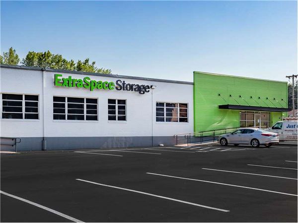 Extra Space Storage facility at 184 Fenn Rd - Newington, CT