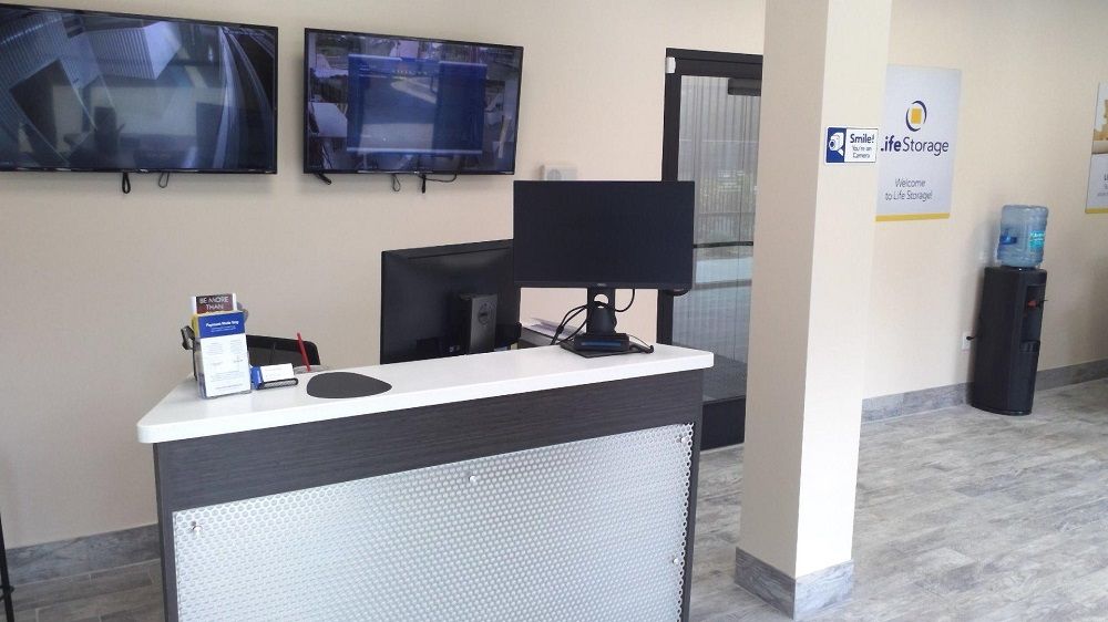 15×10 Parking Lot in Jacksonville, FL 10523 Deerwood Park Blvd Jacksonville, Florida 2
