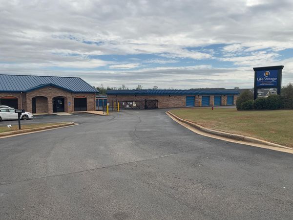 Life Storage facility on 10835 County Line Rd - Madison, AL