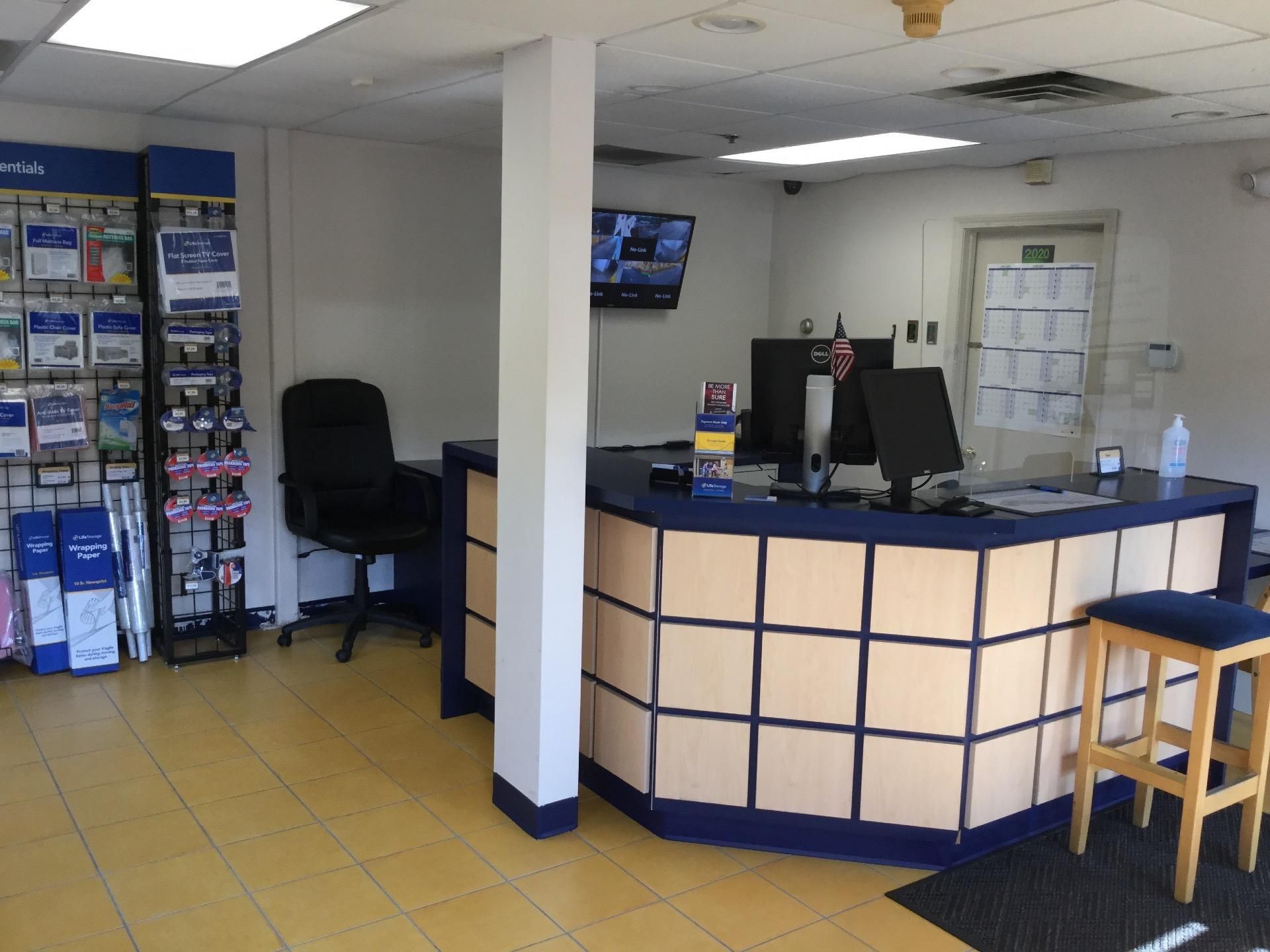 5×5 Self Storage Unit in North Andover, MA 1171 Turnpike St North Andover, Massachusetts 3