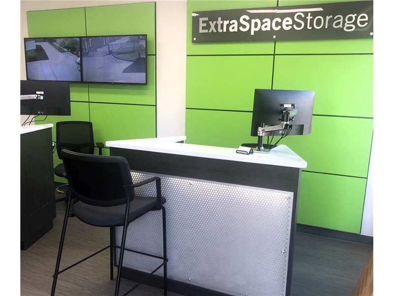 Extra Space Storage  19383 Preston Rd in Dallas, TX