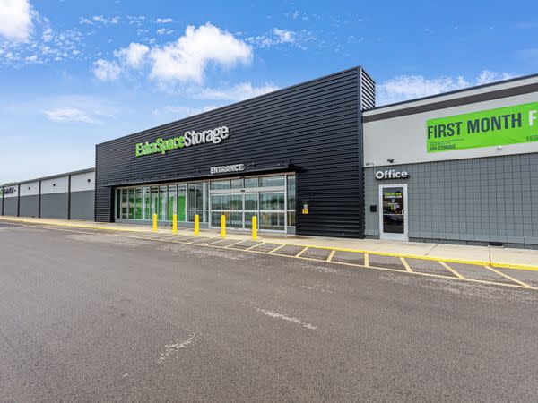 Cheap Storage Units in Englewood, OH (from $21) | Extra Space Storage