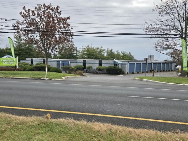 Extra Space Storage facility at 3537 US Highway 22 - Branchburg, NJ