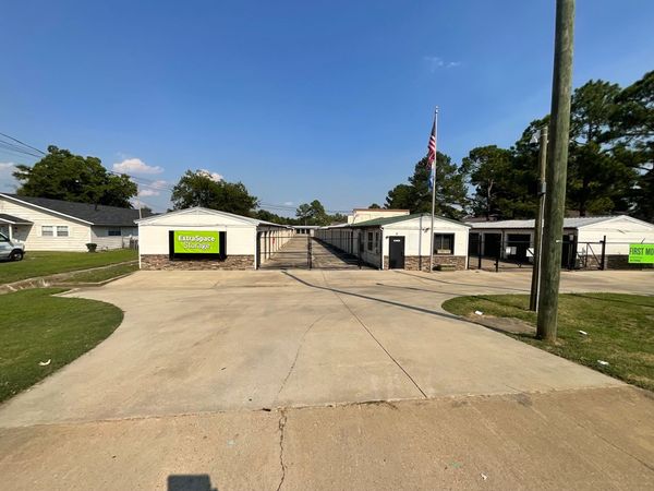 Extra Space Storage facility at 4365 Virginia Loop Rd - Montgomery, AL