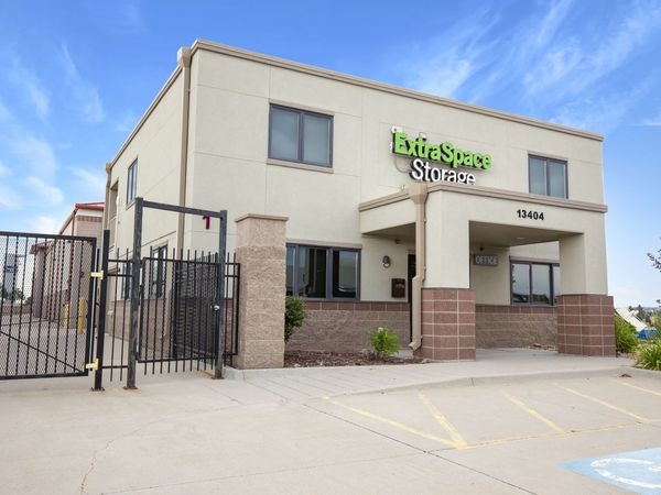 Extra Space Storage facility at 13404 E Broncos Pkwy - Centennial, CO