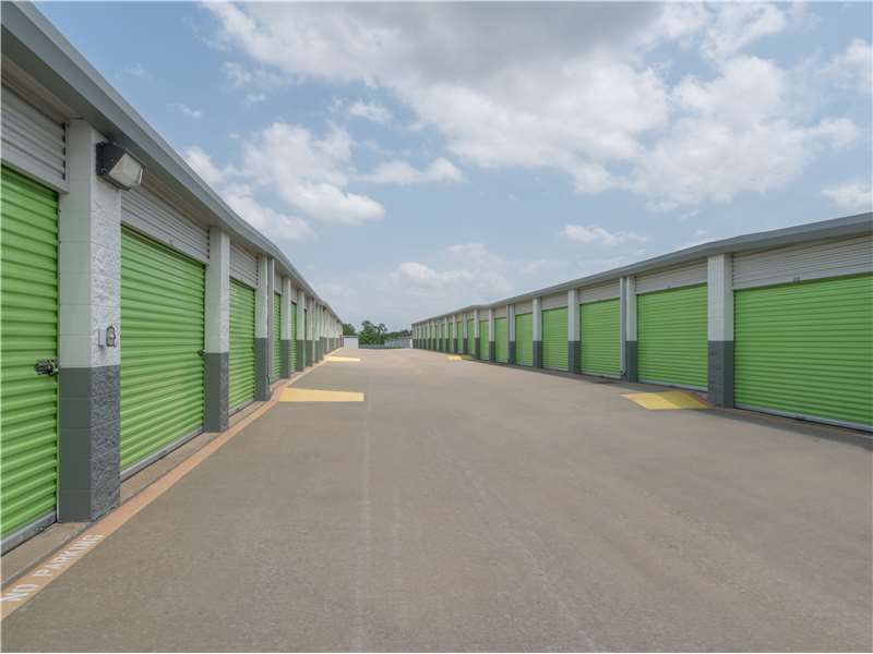 Extra Space Storage  701 E Mid Cities Blvd in Dallas, TX