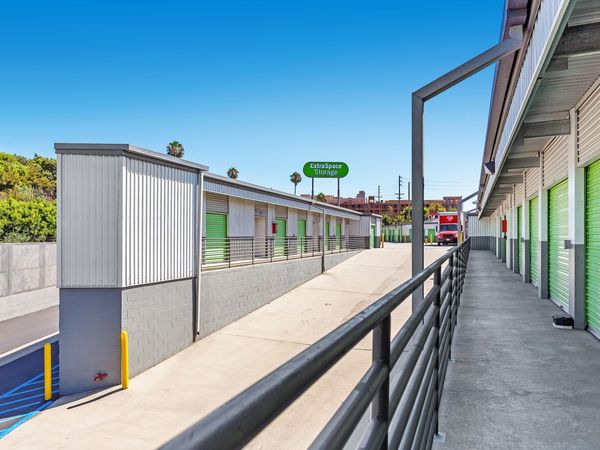 Extra Space Storage facility at 2904 Casitas Ave - Los Angeles, CA