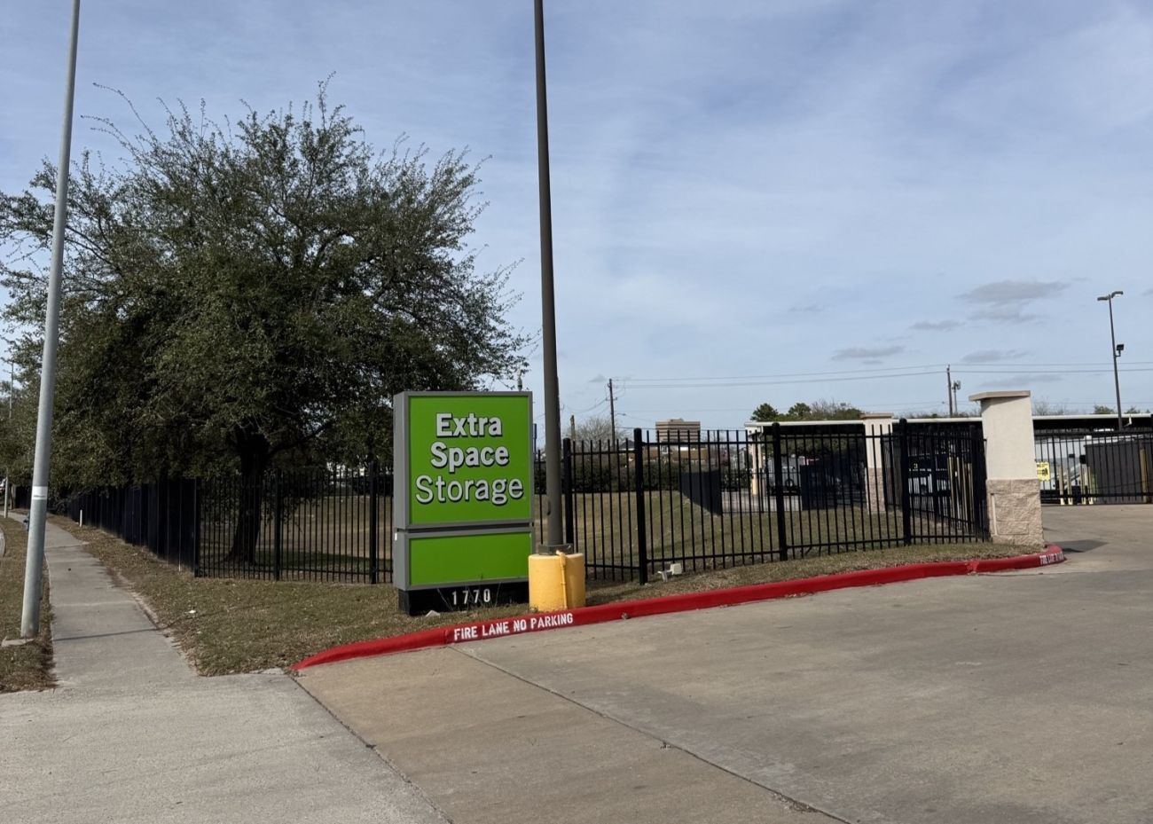 Extra Space Storage in Houston, TX  1770 E T C Jester Blvd