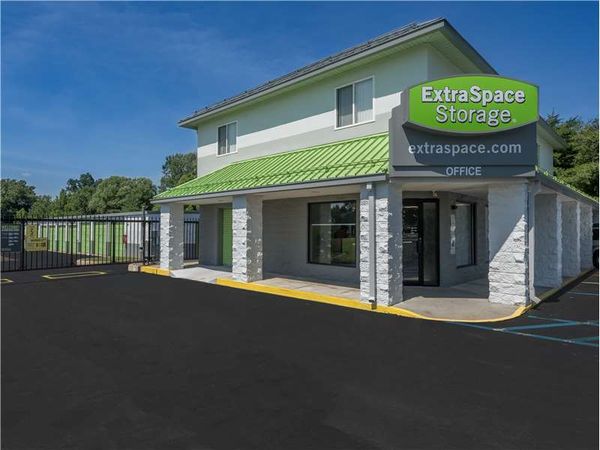 Extra Space Storage facility at 700 Bristol Pike - Bensalem, PA