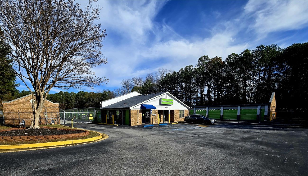 Extra Space Storage in Riverdale, GA  303 Highway 138 SW