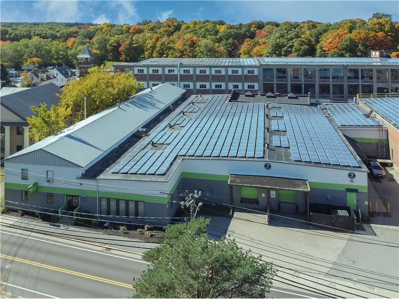 Extra Space Storage  1590 Concord St in Framingham, MA