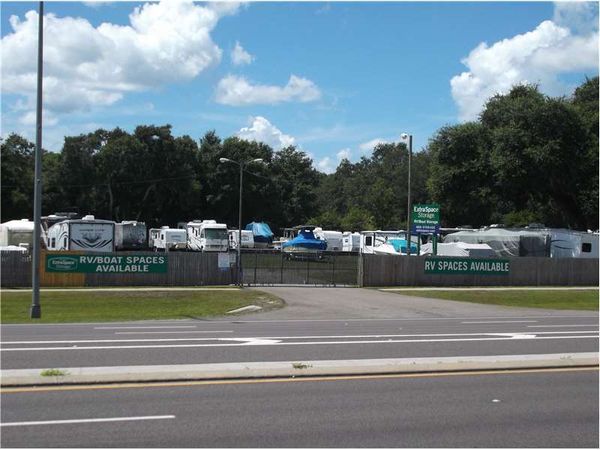 Extra Space Storage facility at 6723 US Highway 301 S - Riverview, FL