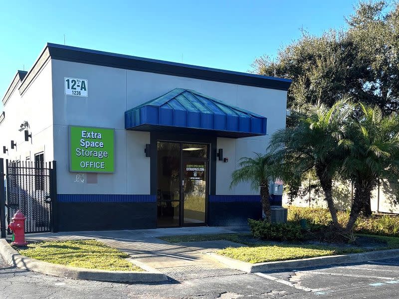 Storage Units in Winter Garden, FL at 1236 S Vineland Rd
