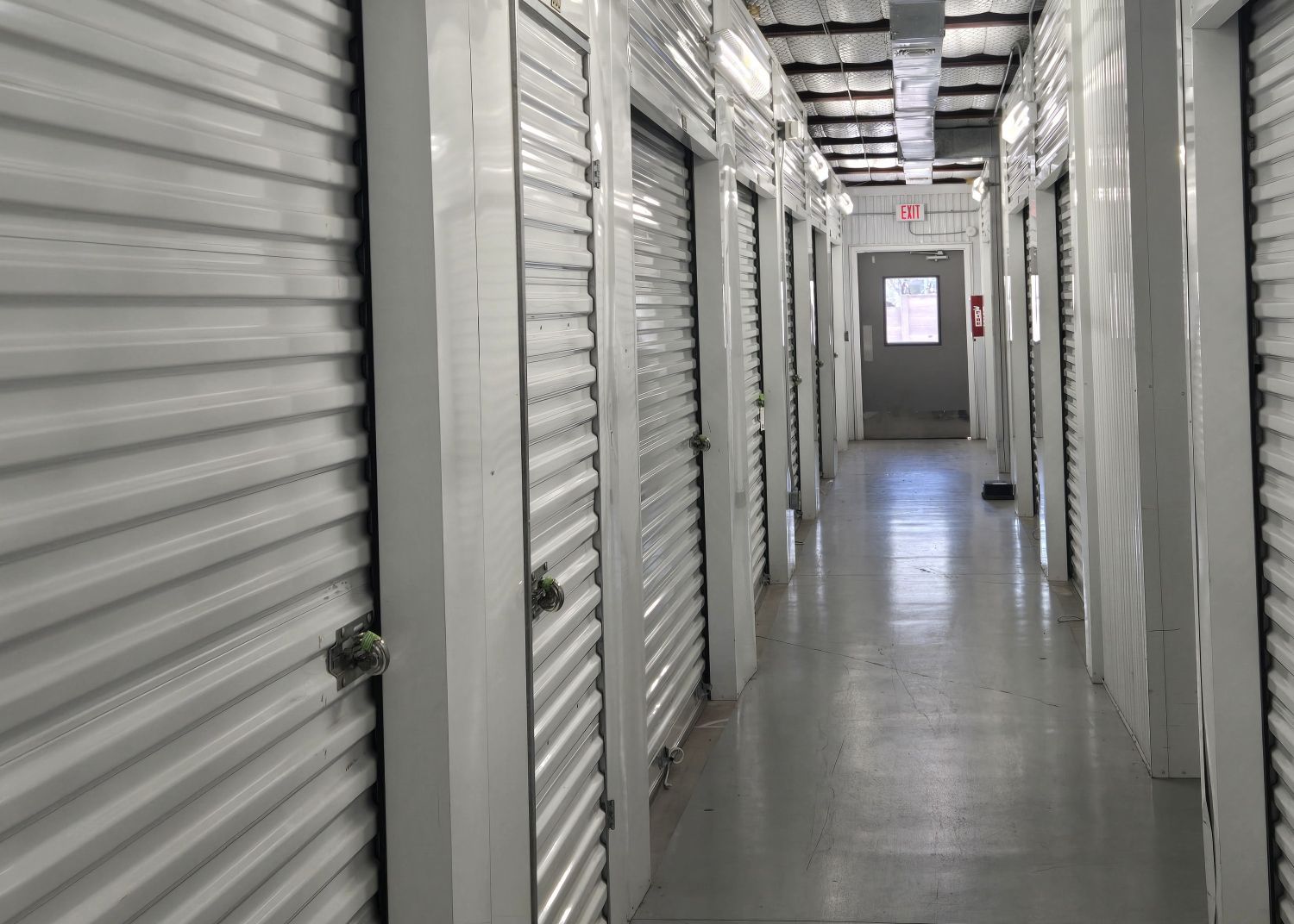 Extra Space Storage  5842 Babcock Rd in San Antonio, TX