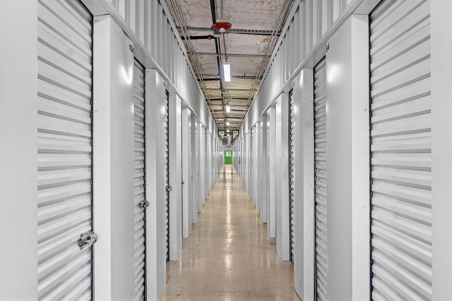 Extra Space Storage  1376 NW Summercrest Blvd in Burleson, TX