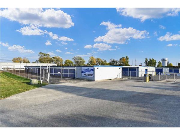 Extra Space Storage facility at 2471 W Michigan St - Sidney, OH