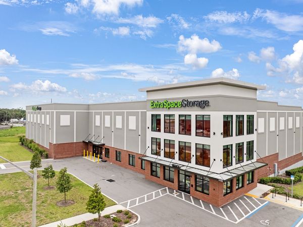 Extra Space Storage facility at 3182 Franklin Dr - Lakeland, FL