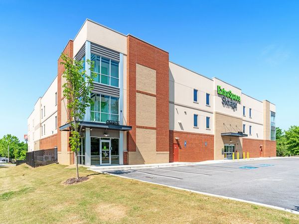 Extra Space Storage facility at 895 Thornton Rd - Lithia Springs, GA