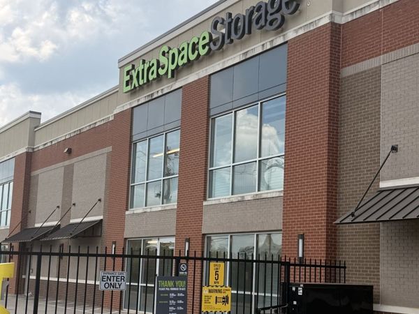 Extra Space Storage facility at 3526 Kedron Rd - Spring Hill, TN