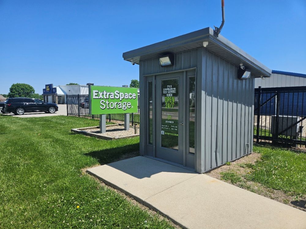Extra Space Storage in Bethalto, IL  715 S Moreland Rd 3