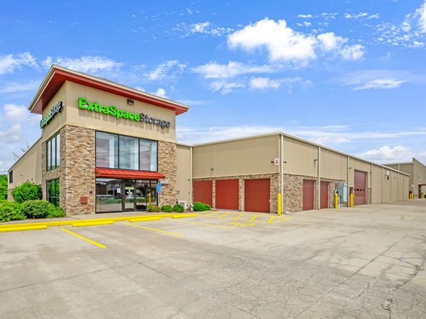 Extra Space Storage facility at 7351 Highway N - Dardenne Prairie, MO