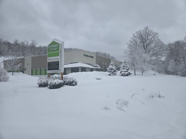 Extra Space Storage facility at 6 Tatro Dr - Goffstown, NH