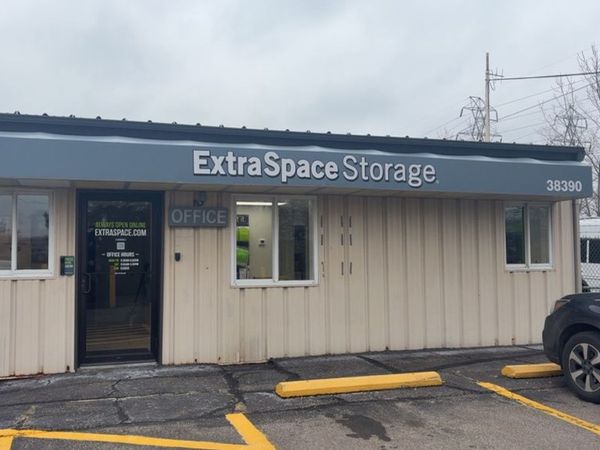 Extra Space Storage facility at 38390 Chester Rd - Avon, OH