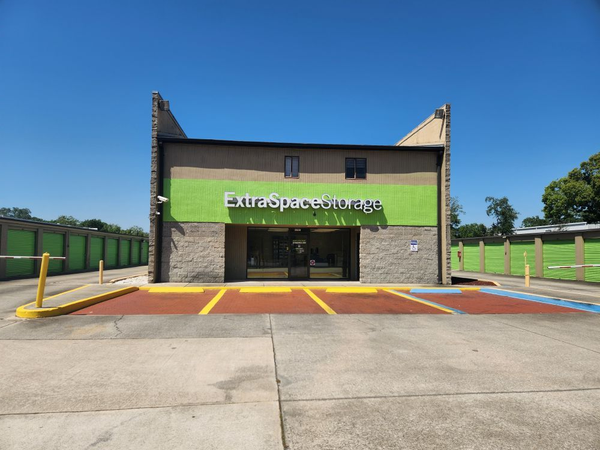 Extra Space Storage facility at 2650 W 25th St - Sanford, FL