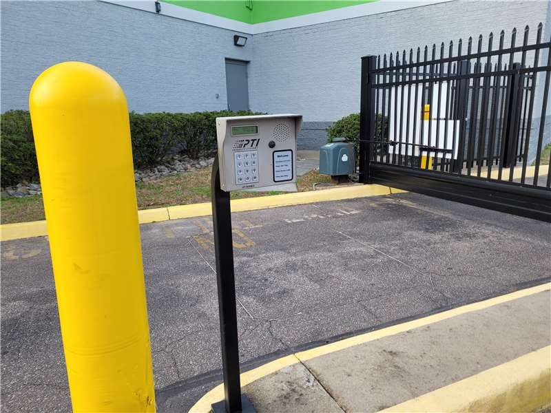 10×4 Self Storage Unit in Chesapeake, VA 4620 Bruce Rd Chesapeake, Virginia 2
