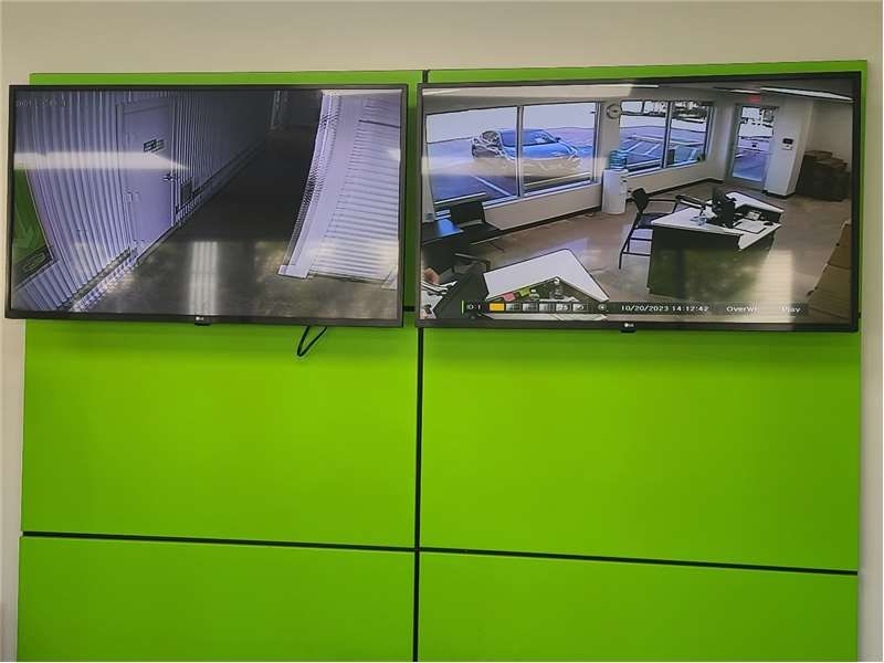 Extra Space Storage  7879 Katy Fwy in Houston, TX