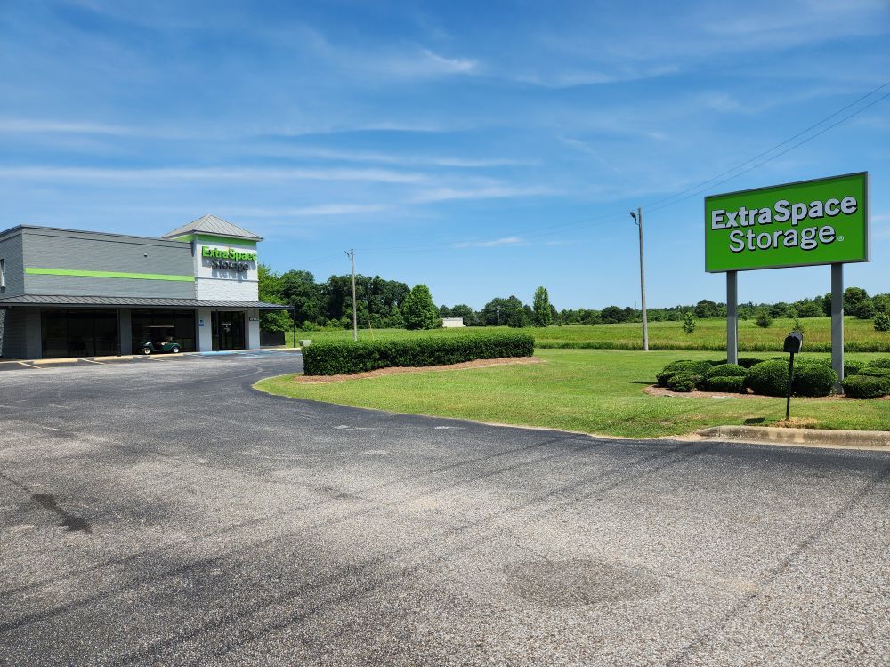 Extra Space Storage  1925 McLemore Dr in Montgomery, AL