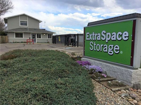 Extra Space Storage facility at 1819 Nelson Rd - Longmont, CO