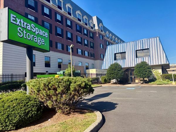 Extra Space Storage facility at 390 S Van Brunt St - Englewood, NJ