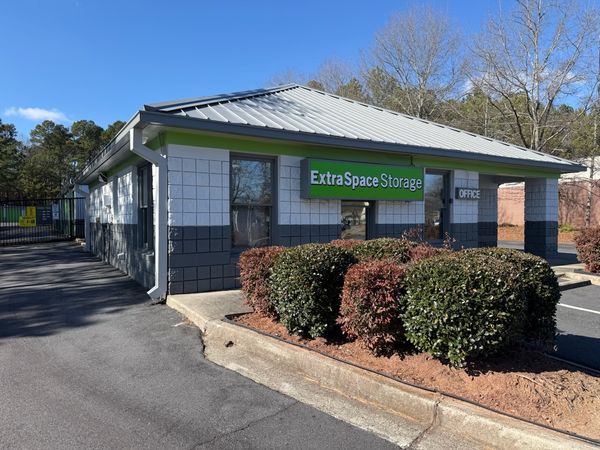 Extra Space Storage facility at 9940 Jones Bridge Rd - Alpharetta, GA