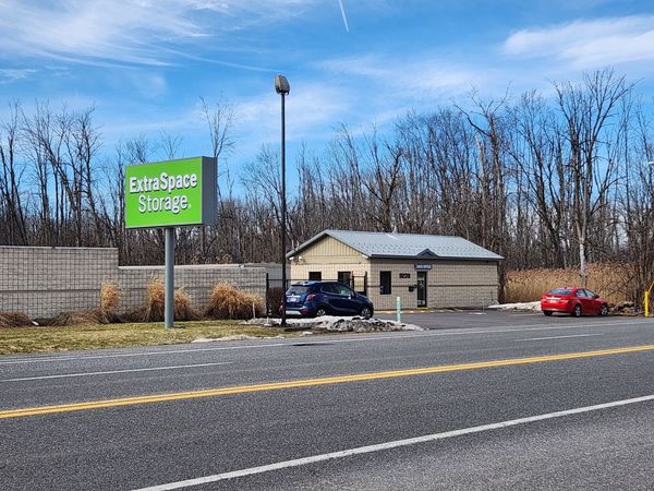 Extra Space Storage facility at 8239 Thompson Rd - Cicero, NY